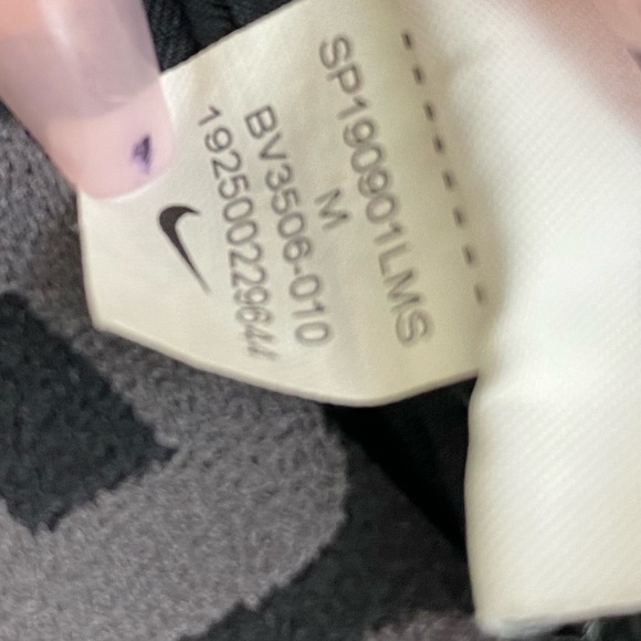 NIKE size M black - Picture 4 of 5